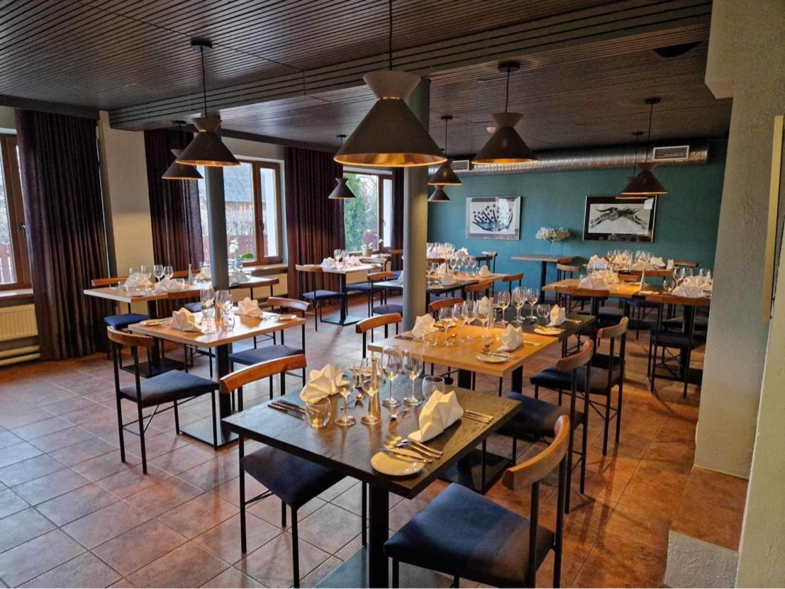 Pesa Hotel Põlva Exteriör bild